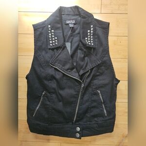 Forever 21 Punk Goth Black Silver Studded Zip Moto Vest Top Jacket S NWT